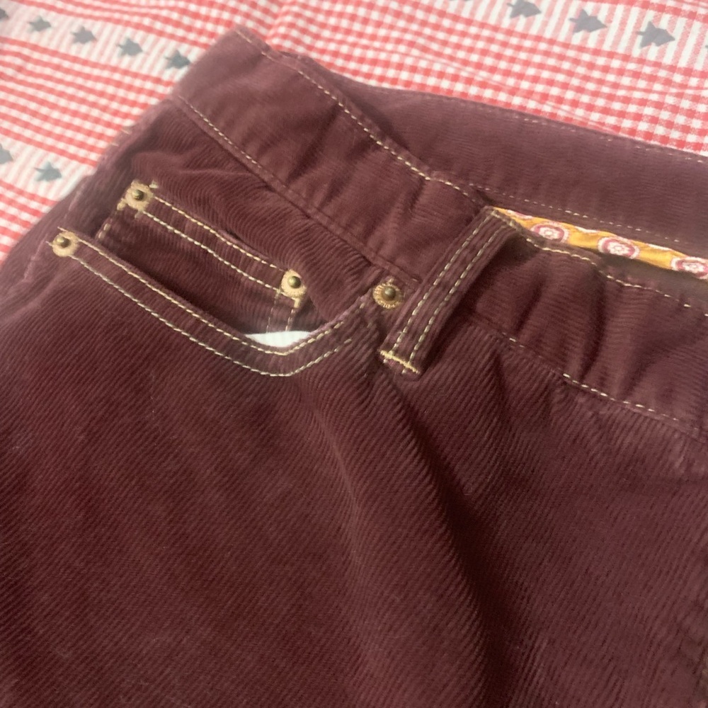 Old Navy Women's Boot Cut Jeans - Burgundy - Picture 3 of 9